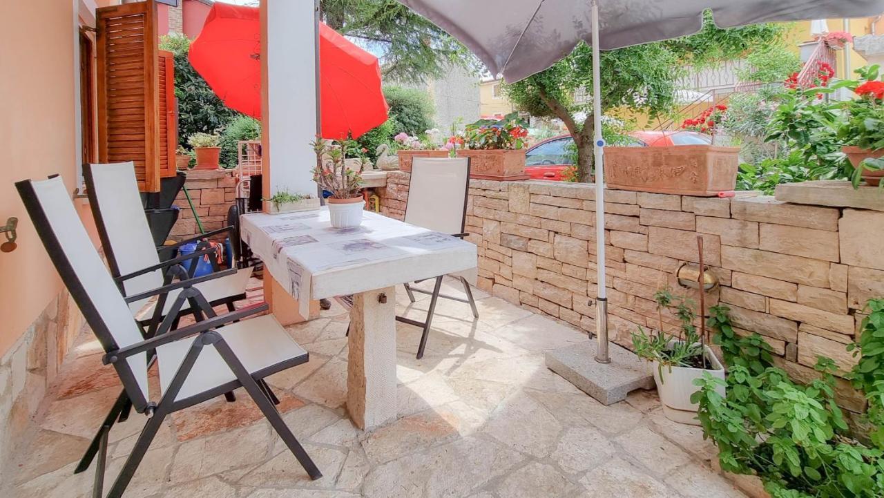 Appartement Valentino à Novigrad Istria Extérieur photo