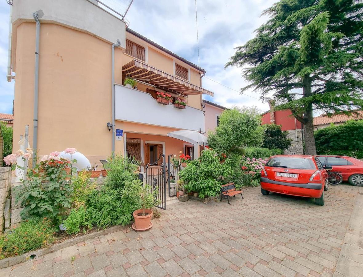 Appartement Valentino à Novigrad Istria Extérieur photo